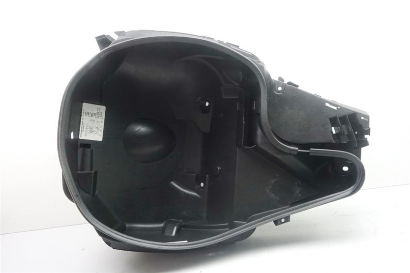 SUZUKI UH 125 CC BURGMAN K7-L3 HELMET COMPARTMENT STORAGE COMPARTMENT STORAGE BOX