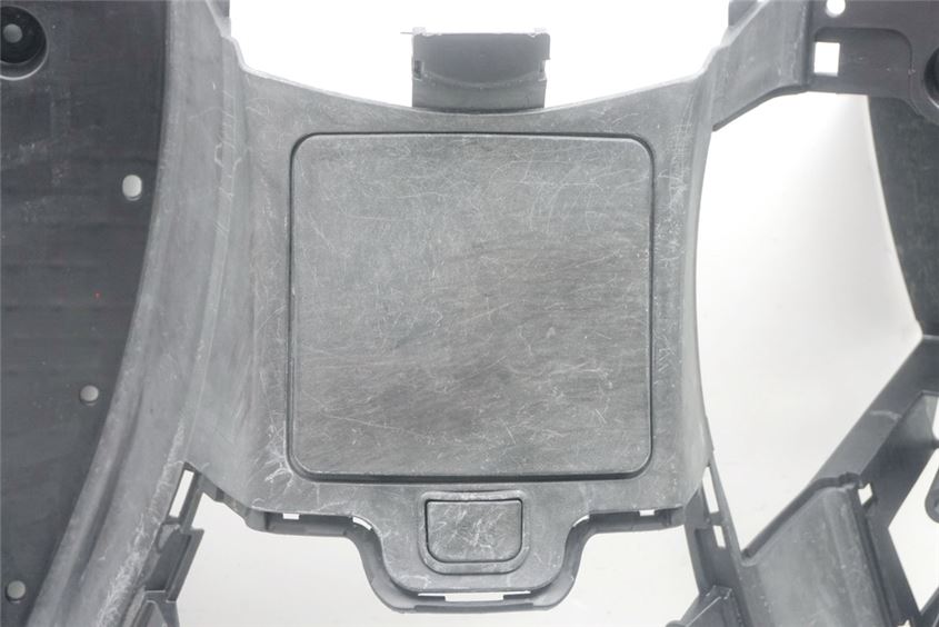 SUZUKI UH 125 CC BURGMAN K7-L3 VERKLEIDUNG FUßRAUM TRITTBRETT ABDECKUNG COVER
