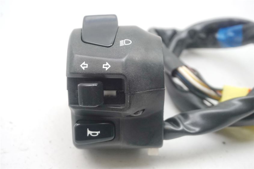 SUZUKI UH 125 CC BURGMAN K7-L3 INTERRUPTOR MANILLAR IZQUIERDO