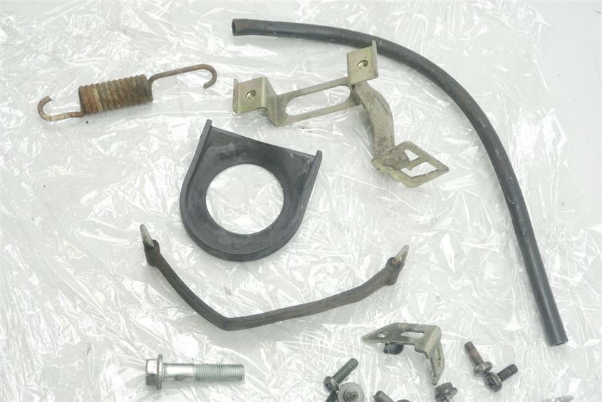 SUZUKI UH 125 CC BURGMAN K7-L3 SCHRAUBEN & KLEINTEILE