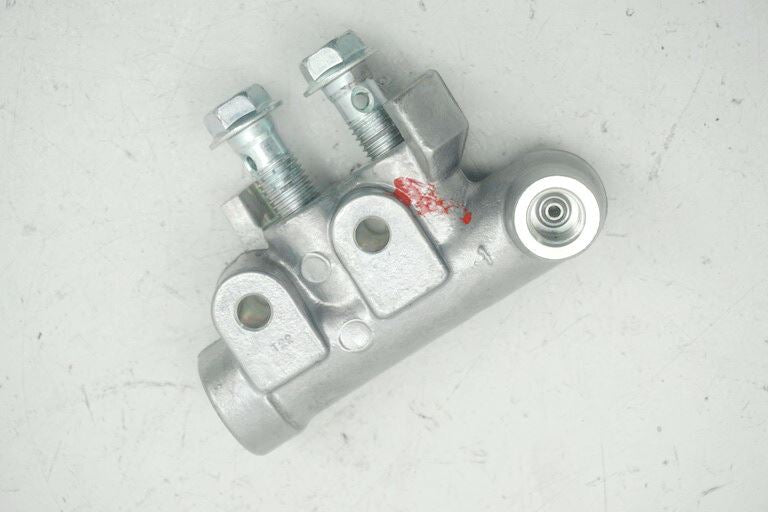 SUZUKI UH 125 CC BURGMAN K7-L3 BREMSVERTEILER BEMSZYLINDER
