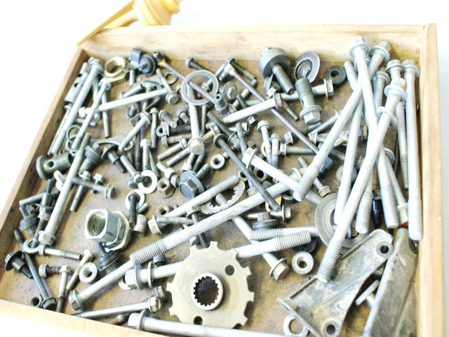 KAWASAKI ZX-6R ZX600J SCREWS SMALL PARTS ENGINE