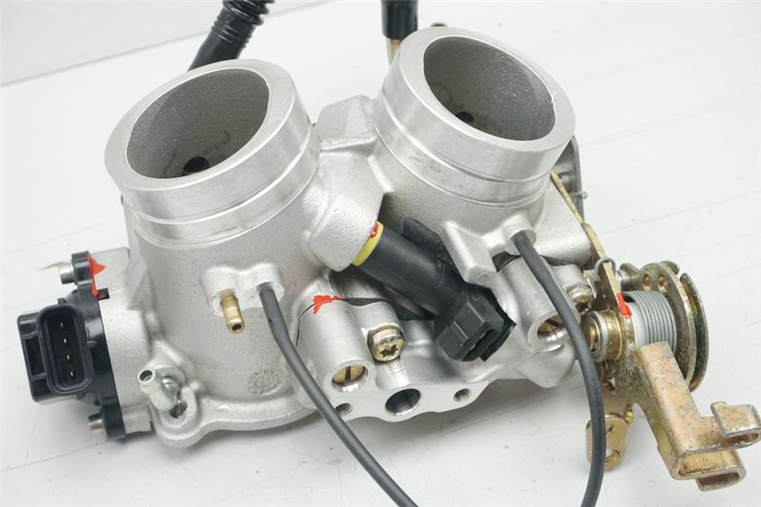 APRILIA RSV 1000 RR ZD4RR SISTEMA DE INYECCIÓN CUERPO DE MARIPOSA INYECTOR DE INYECCIÓN