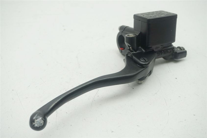 HONDA FES 125 JF12 PANTHEON CILINDRO DE FRENO DERECHO BOMBA DE FRENO
