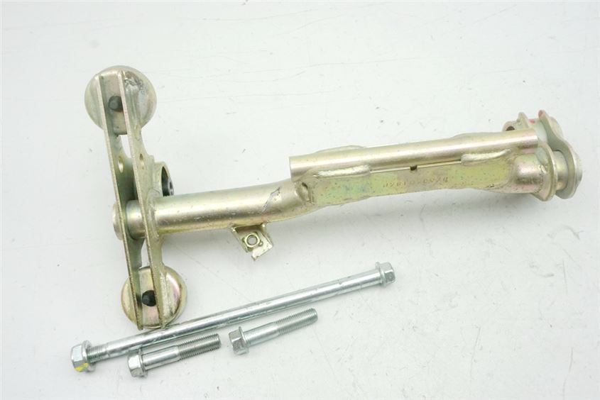 HONDA FES 125 JF12 PANTHEON SOPORTE MOTOR EJE TORNILLOS SOPORTE MOTOR