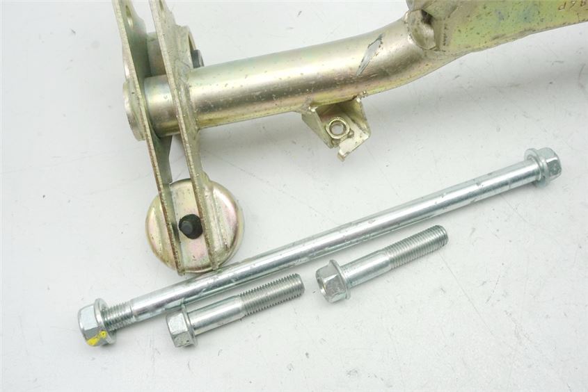 HONDA FES 125 JF12 PANTHEON SOPORTE MOTOR EJE TORNILLOS SOPORTE MOTOR