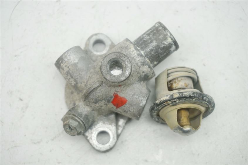 SUZUKI UH 125 CC BURGMAN K7-L3 TERMOSTATO CAJA DEL TERMOSTATO