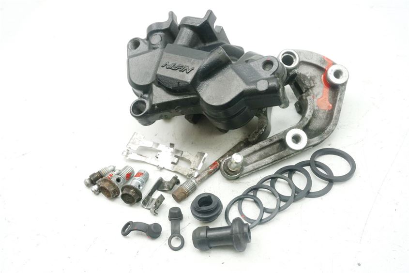 SUZUKI UH 125 CC BURGMAN K7-L3 FRONT BRAKE CALIPER