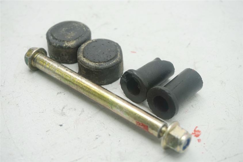 HONDA CB 500 PC32 SOPORTE DEPÓSITO GOMAS TORNILLO