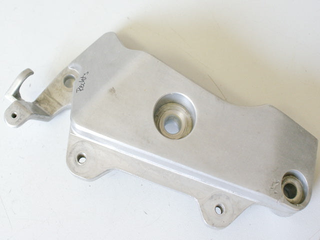 HONDA CB 600 PC34 HORNET HALTERUNG FUßRASTENPLATTE RE