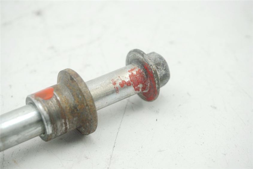 SUZUKI UH 125 CC BURGMAN K7-L3 EJE DELANTERO EJE ESPACIADOR