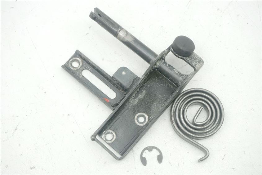 SUZUKI UH 125 CC BURGMAN K7-L3 SEAT HINGE HOLDER OPENER