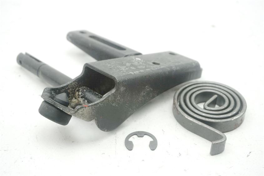 SUZUKI UH 125 CC BURGMAN K7-L3 SEAT HINGE HOLDER OPENER