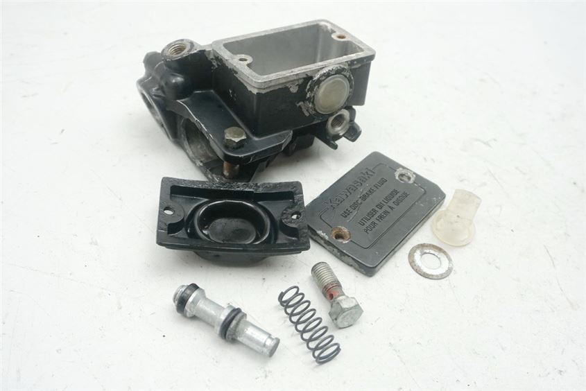 KAWASAKI Z 440 KZ 440 D CILINDRO MAESTRO FRENO DELANTERO BOMBA DE FRENO