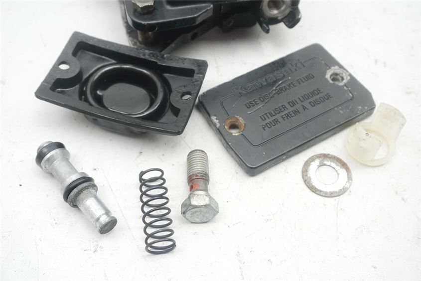 KAWASAKI Z 440 KZ 440 D CILINDRO MAESTRO FRENO DELANTERO BOMBA DE FRENO