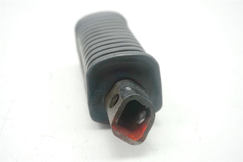 KAWASAKI Z 440 KZ 440 D FOOTREST RIDER RIGHT
