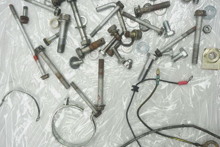 KAWASAKI Z 440 KZ 440 D SCREWS & SMALL PARTS