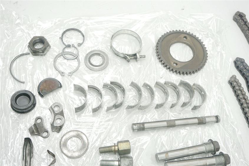 KAWASAKI Z 440 KZ 440 D SCREWS & SMALL PARTS - ENGINE