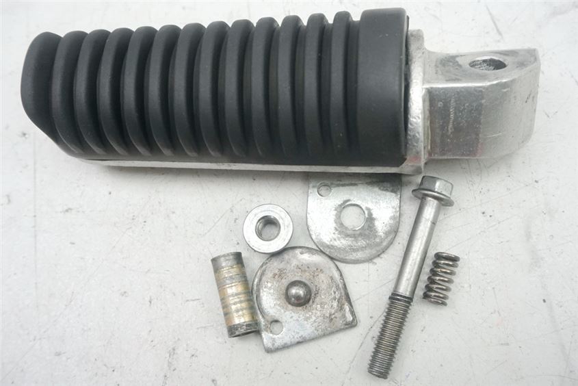 YAMAHA XJR 1200 4PU SP REPOSAPIÉS PASAJERO IZQUIERDO
