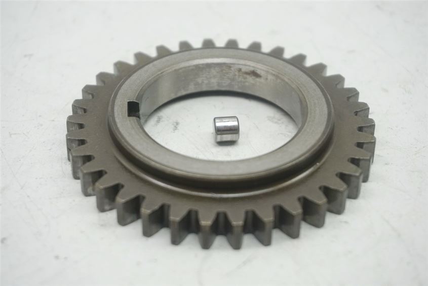KAWASAKI Z 440 KZ 440 D OIL PUMP DRIVE GEAR