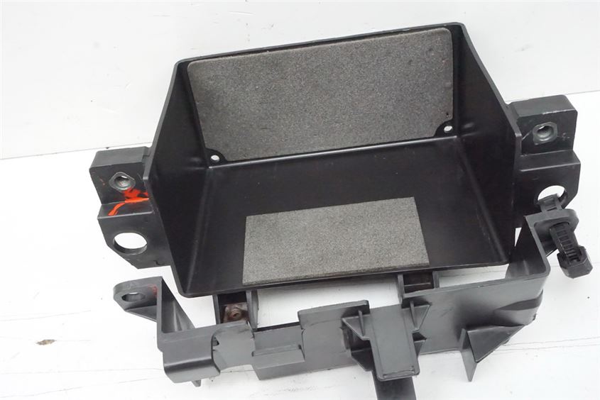 YAMAHA FZ6 S RJ14 S2 BATTERIEKASTEN BATTERIEFACH