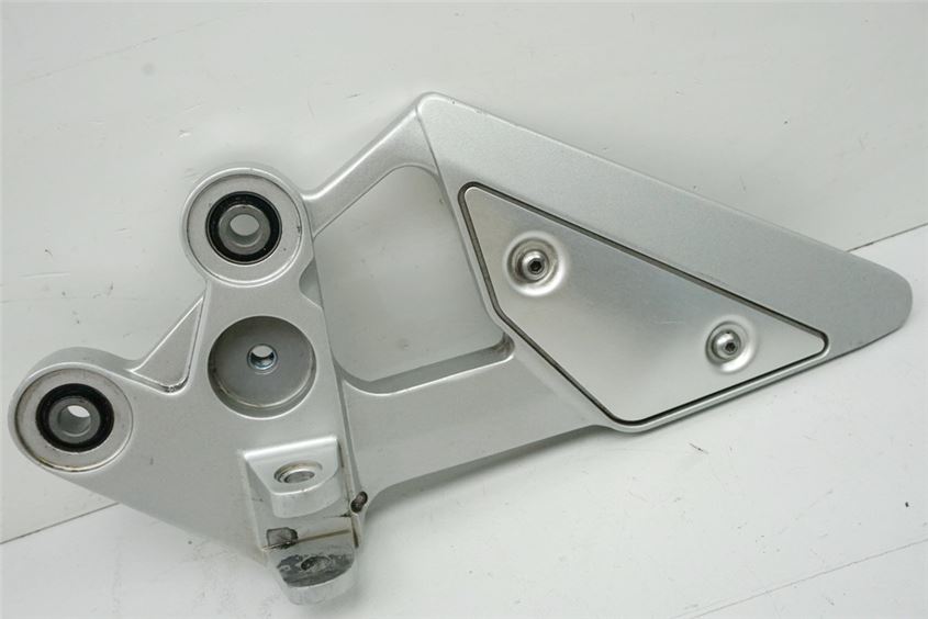 YAMAHA FZ6 S RJ14 S2 SOPORTE ESTRIBERA CONDUCTOR IZQUIERDO PLATO ESTRIBERA