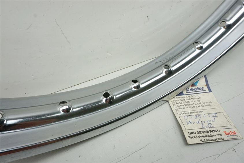 YAMAHA DT 80 LC II - ARO DE RUEDA DELANTERA LLANTA DELANTERA
