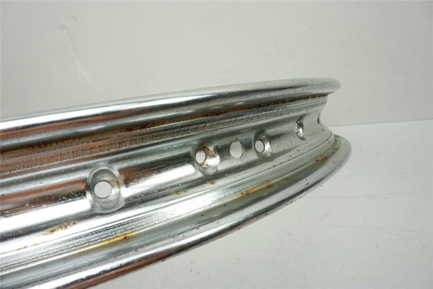 YAMAHA DT 80 LC II - ARO DE RUEDA DELANTERA LLANTA DELANTERA