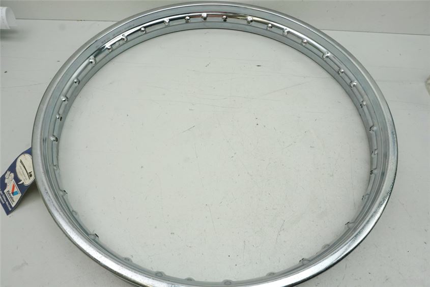 YAMAHA DT 80 LC II - ARO DE RUEDA DELANTERA LLANTA DELANTERA