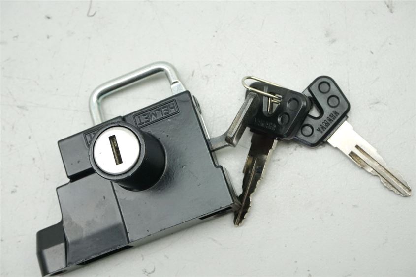 YAMAHA NOS XJ750 XJ1100 82 - 83 HELMSCHLOß SITZ SCHLOß - 4L0-24705-00