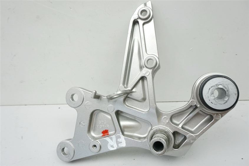 HONDA CBR 1000 RR ABS SC77 FUßRASTENTRÄGER FAHRER RECHTS HALTER FUßRASTE PLATTE