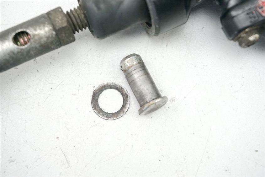 YAMAHA FJ 1200 3YA Cilindro de freno trasero Bomba de freno Cilindro de freno de pie
