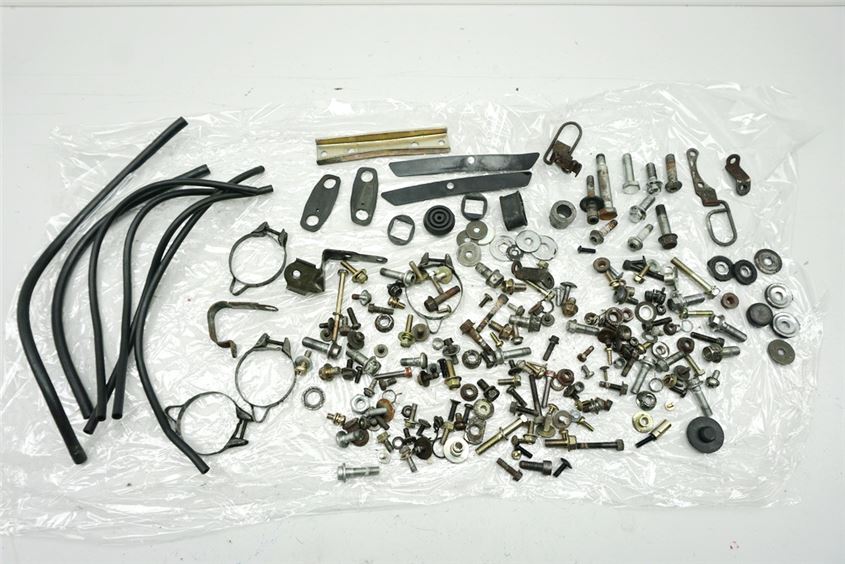YAMAHA FJ 1200 3YA TORNILLOS Y PIEZAS PEQUEÑAS