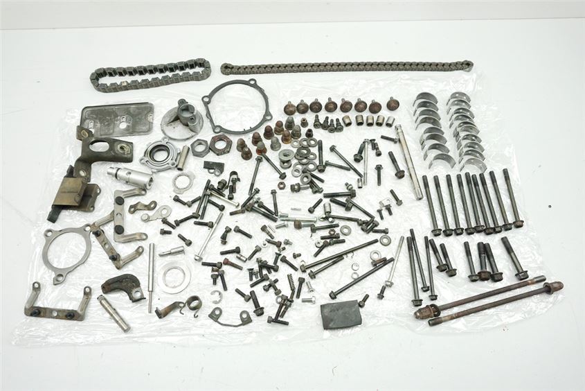 YAMAHA FJ 1200 3YA TORNILLOS Y PIEZAS PEQUEÑAS - MOTOR