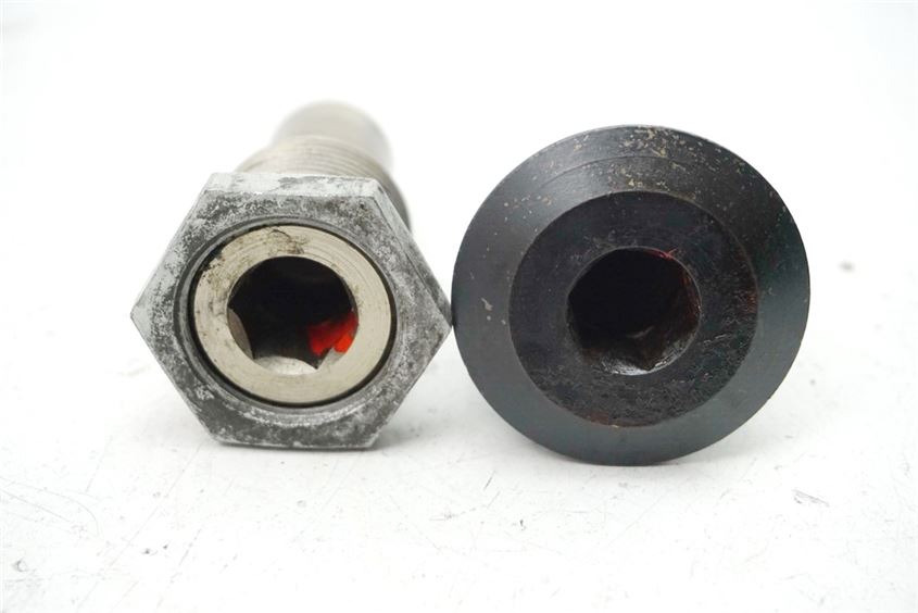 BMW R 850 R 259 SCREWS CARDAN REAR SWINGARM FIXING BOLT