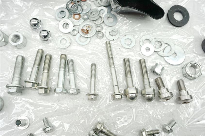 ROYAL ENFIELD BULLET 500 EFI ABS Tornillos y piezas pequeñas Tuercas Soporte para chasis
