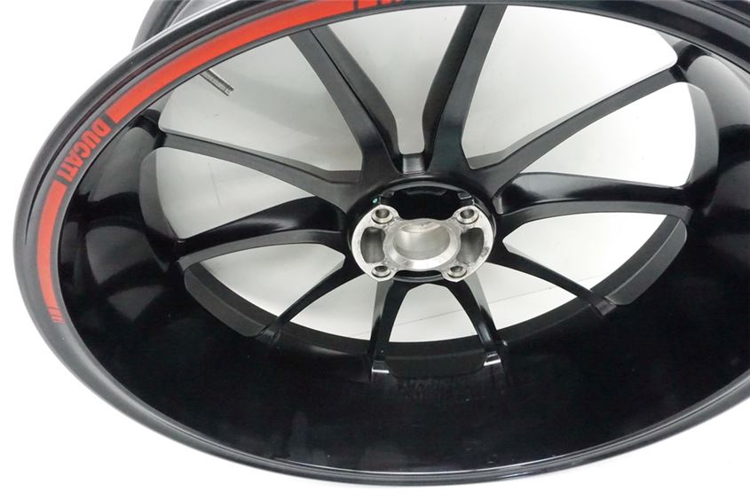 DUCATI MONSTER 1100 EVO ABS M5 FELGE HINTEN HINTERRAD WHEEL - ENKEI 17 X MT 5.50
