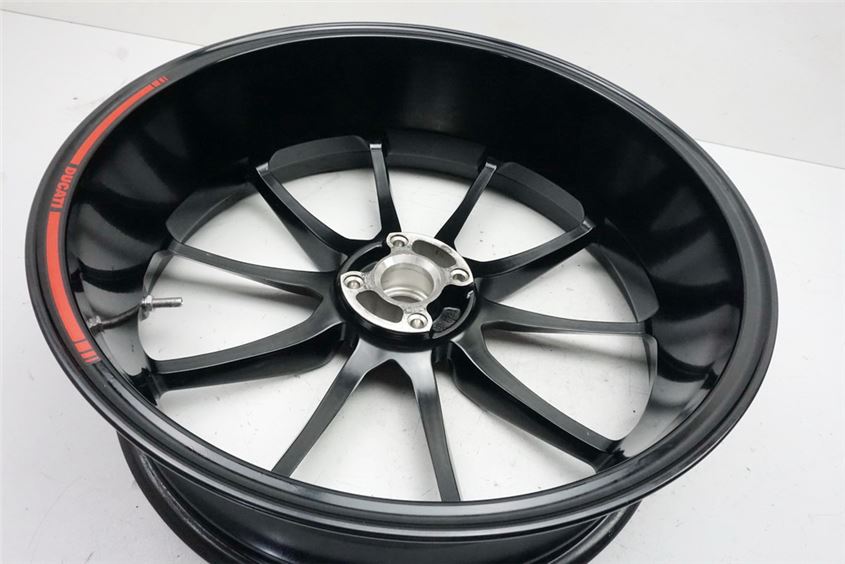 DUCATI MONSTER 1100 EVO ABS M5 FELGE HINTEN HINTERRAD WHEEL - ENKEI 17 X MT 5.50