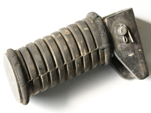 KAWASAKI BN 125 A ELIMINATOR FUßRASTE SOZIUS LINKS