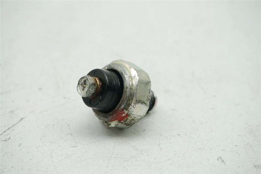 HONDA SH 300 A NF02 INTERRUPTOR DE PRESIÓN DE ACEITE