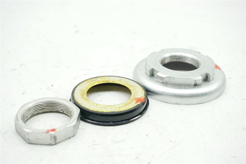 HONDA SH 300 A NF02 MUTTER SICHERUNG LENKKOPF GABELBRÜCKE