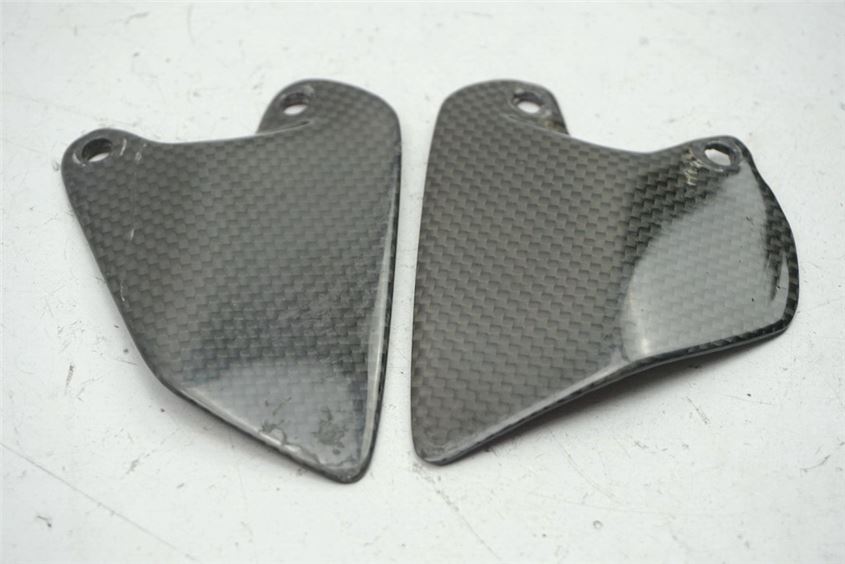 DUCATI MONSTER 1100 EVO ABS M5 PROTECTOR DE TALÓN DE CARBONO PROTECTOR DE TALÓN