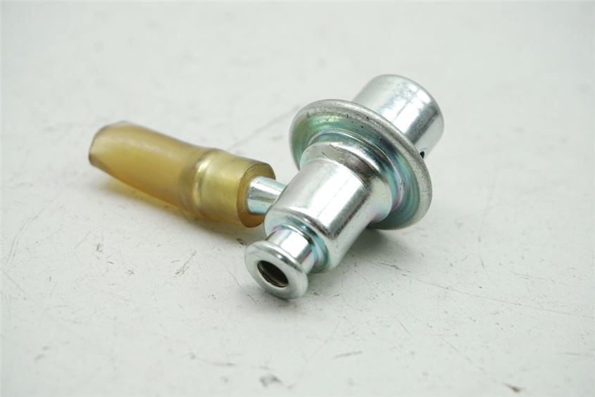 DUCATI MONSTER 1100 EVO ABS M5 DRUCKREGLER KRAFTSTOFF BENZINDRUCKREGLER