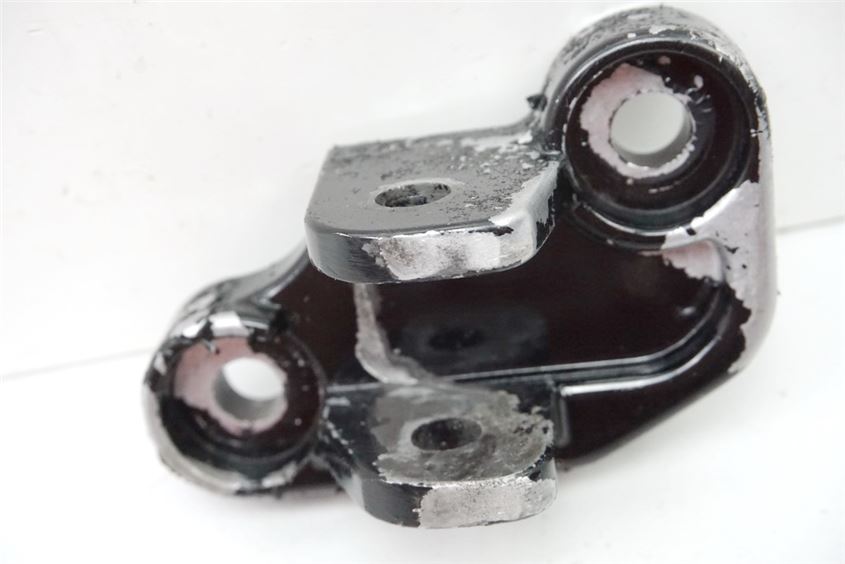 KAWASAKI GPZ 500 S EX500D FOOTREST HANGER RIDER LEFT HOLDER FOOTREST