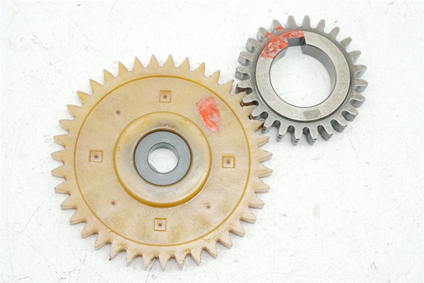 YAMAHA XV 535 VIRAGO OIL PUMP DRIVE SPROCKET