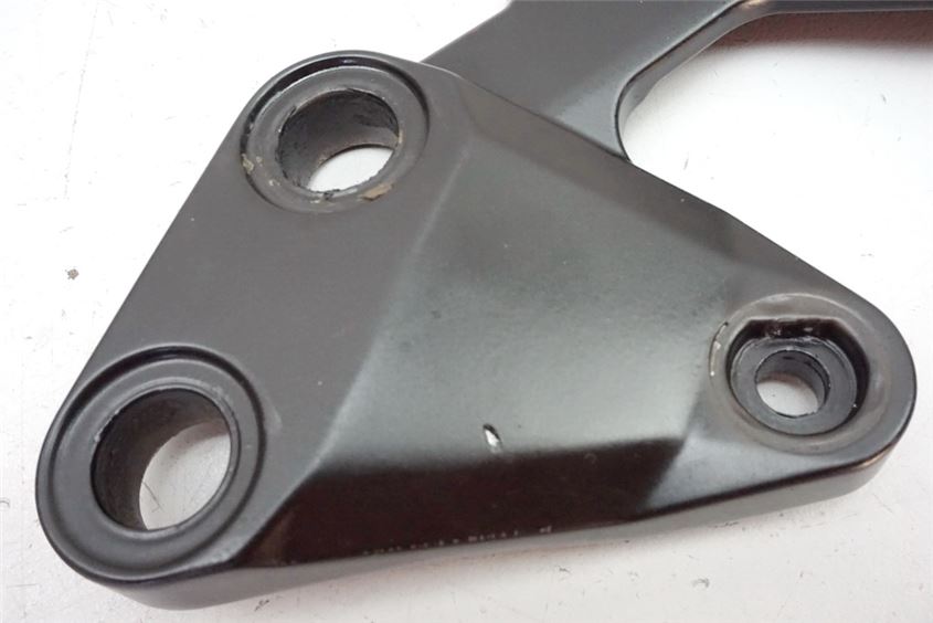 YAMAHA FZ1 S RN16 FAZER SOPORTE ESTRIBERA CONDUCTOR IZQUIERDO ESTRIBERA SOPORTE
