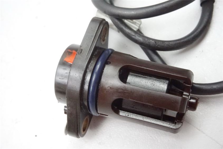 YAMAHA FZ1 S RN16 FAZER SENSOR NIVEL ACEITE EMISOR