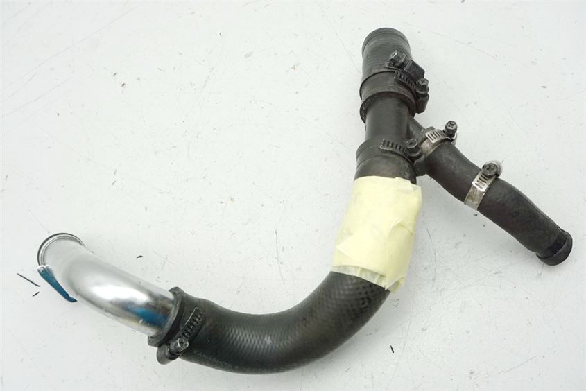 HONDA CB 1000 R ABS SC60 MANGUERA RADIADOR CILINDRO -> ENFRIADOR DE ACEITE -> BOMBA DE AGUA