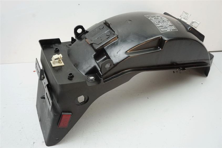 SUZUKI GSX 1100 G GV74A GUARDABARROS TRASERO PASO DE RUEDA FENDER PROTECCIÓN ANTICHISPAS