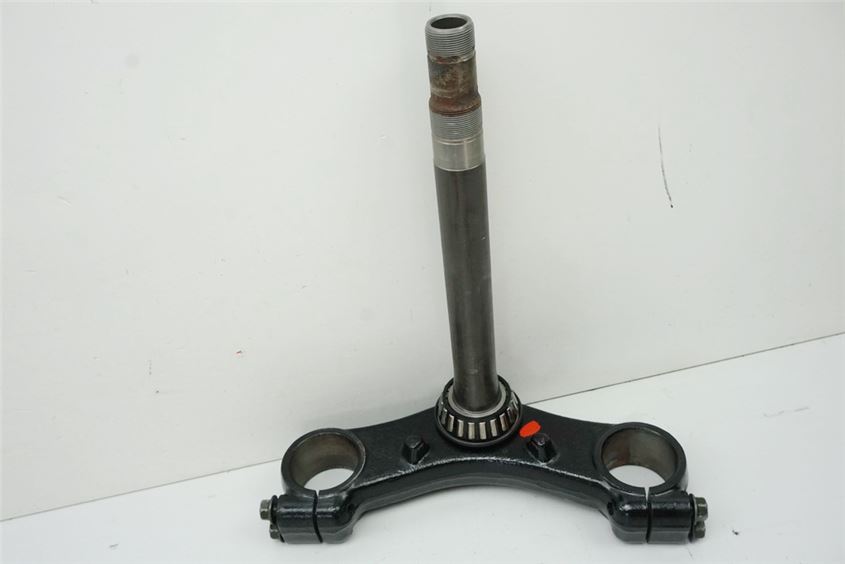 SUZUKI GSX 1100 G GV74A LOWER TRIPLE CLAMP FORK